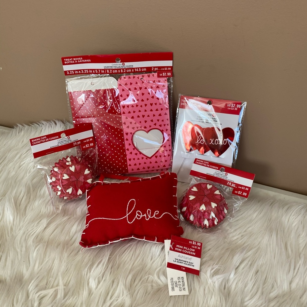 {Celebrate It} Valentine's Day Treat Bundle